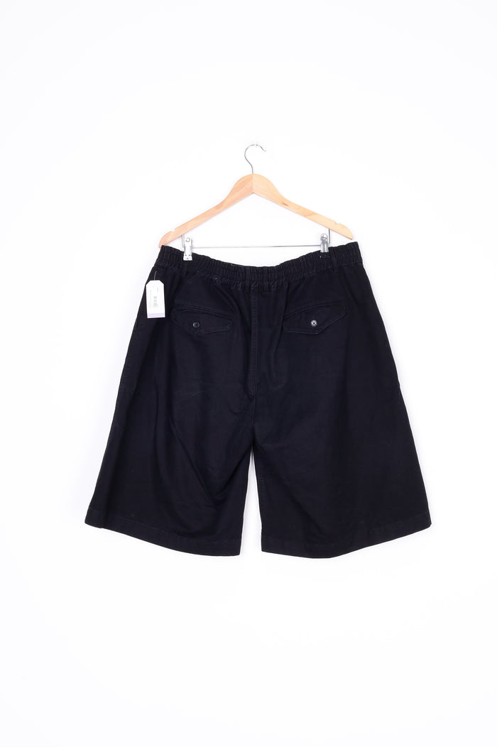 Checks Mens Black Shorts Size XXL