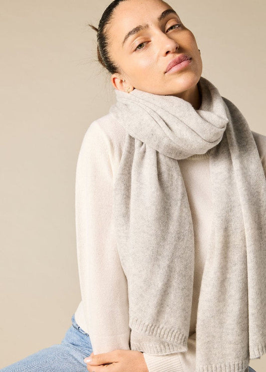 100% Pure Cashmere scarf in pale marle grey - sonyahopkinscom