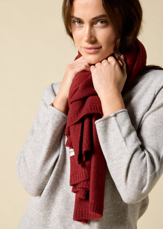 100% Cashmere Scarf in Rust Red - sonyahopkins.com