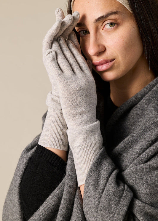 Sonya Hopkins 100% pure cashmere gloves in pale marle grey
