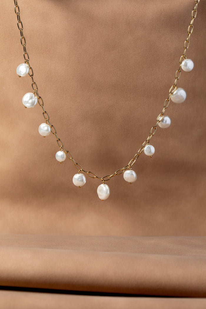 Coin Pearl Shaky Necklace