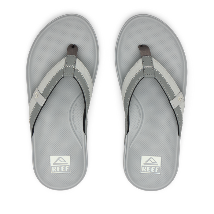 Top view of grey Cushion Phantom 2.0 men's sandals featuring anatomical arch support and soft cushioning for beach comfort.