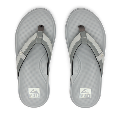 Top view of grey Cushion Phantom 2.0 men's sandals featuring anatomical arch support and soft cushioning for beach comfort.