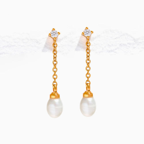 Falling for You Pearl Drop Earrings