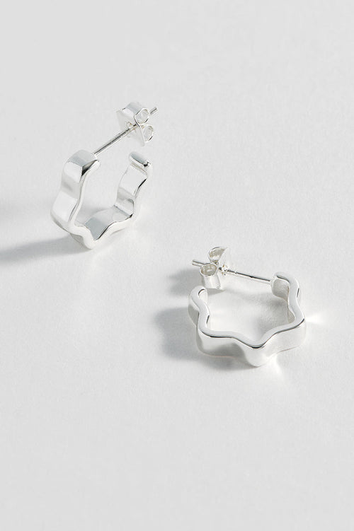 Flat Wave Hoops