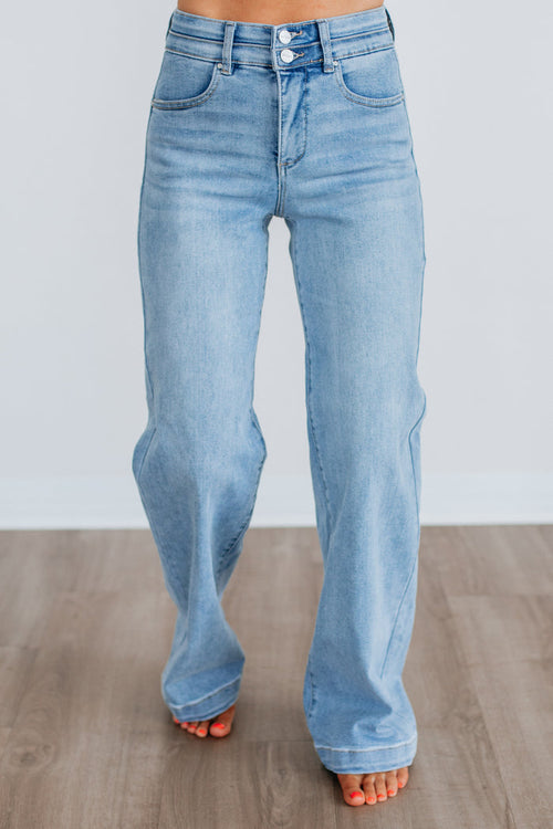 Kamiah Risen Jeans - Light Wash