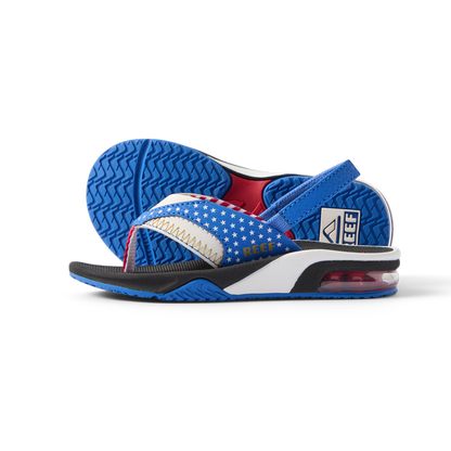 Little Fanning boys’ sandal facing left, beach-inspired with anatomical arch support and soft cushioning.