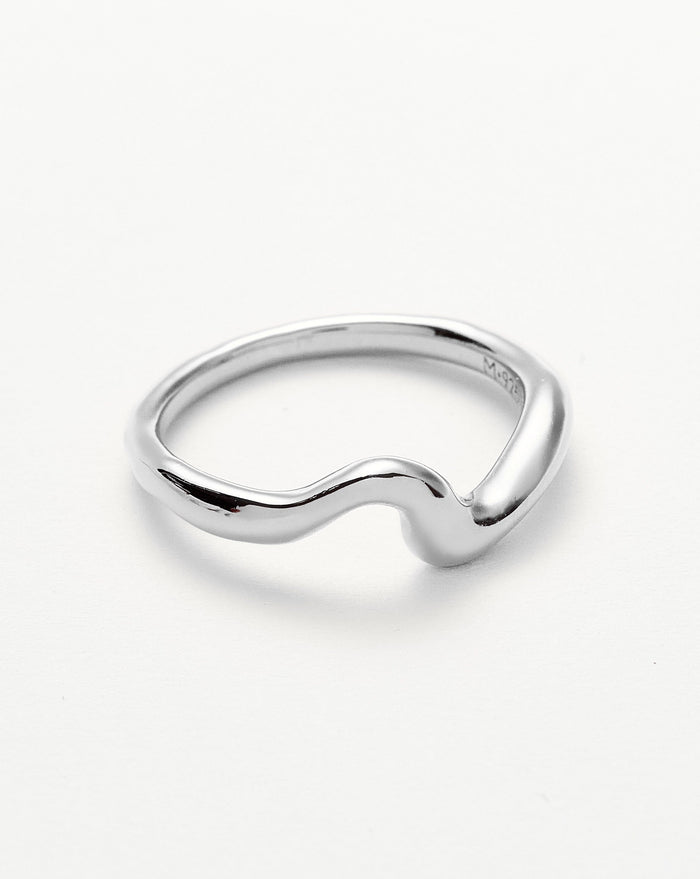 Molten Wave Stacking Ring Rings Missoma