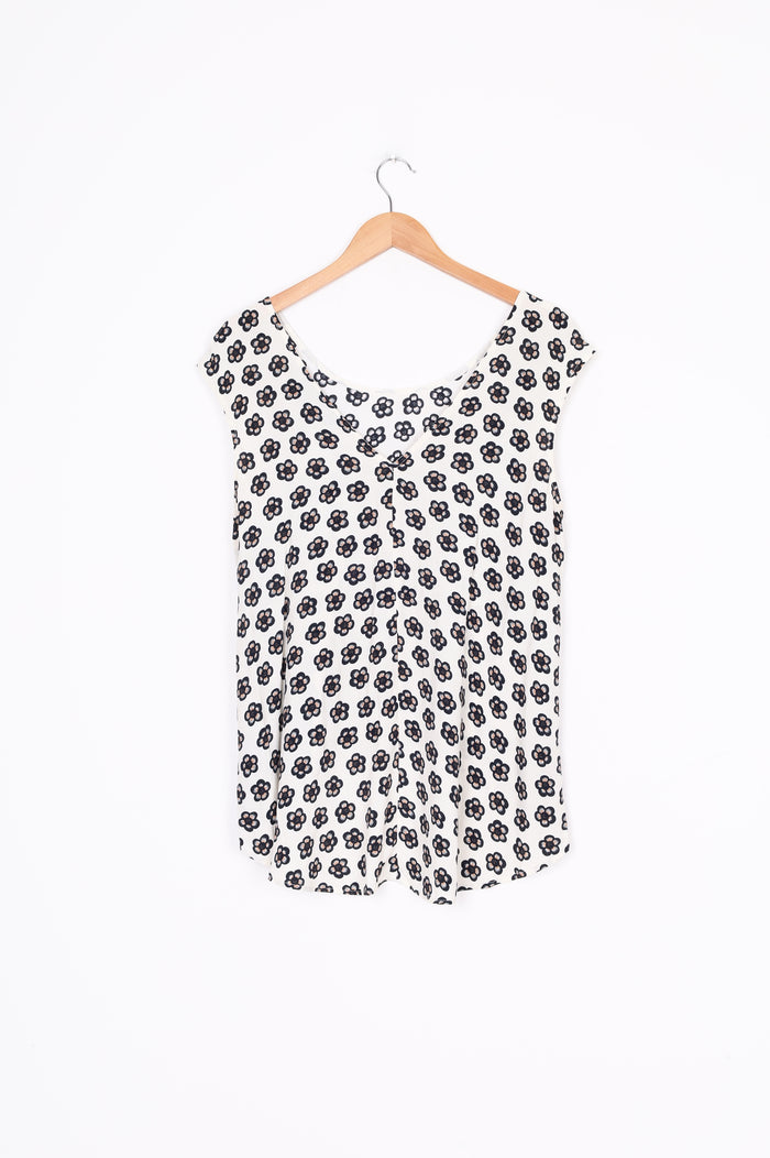 Moochi Womens White Top Size 14