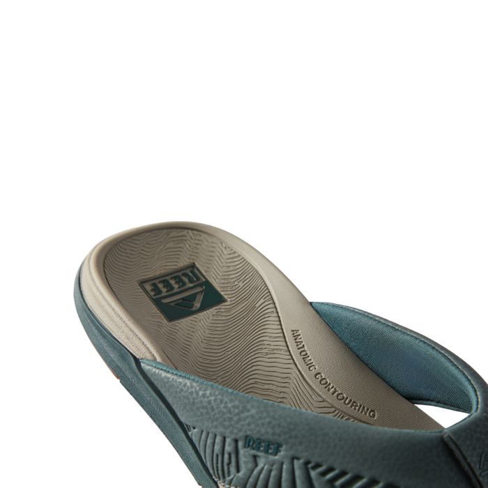 Offshore men's sandal facing right, close-up of arch support and soft-rebound cushioned footbed for all-day comfort.