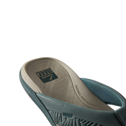 Offshore men's sandal facing right, close-up of arch support and soft-rebound cushioned footbed for all-day comfort.