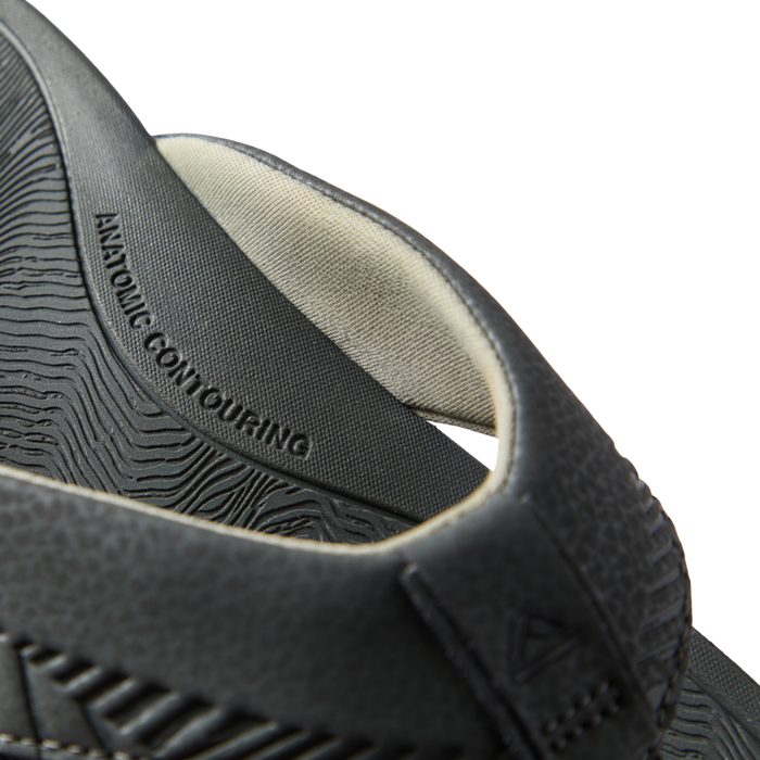 Close-up of the heel of the Offshore men's grey sandal facing left, showing anatomical arch support and cushioning.