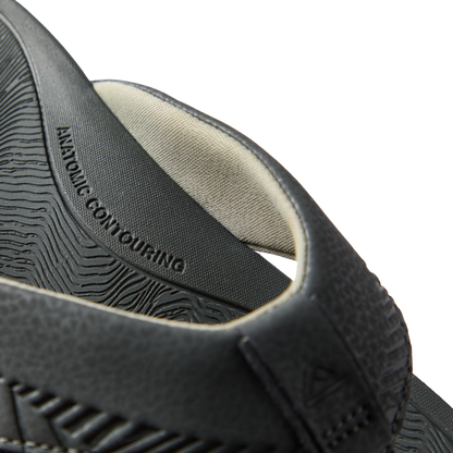 Close-up of the heel of the Offshore men's grey sandal facing left, showing anatomical arch support and cushioning.