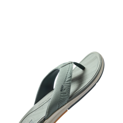 Offshore men's sandal facing right, close-up of the upper and footbed with soft-rebound cushioning and arch support.