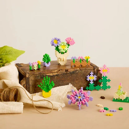 Plus Plus Learn to Build Flower Shop - 400 Piece Building Set