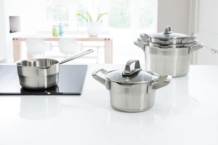 Premium+ pannenset 5-delig zilver in keuken