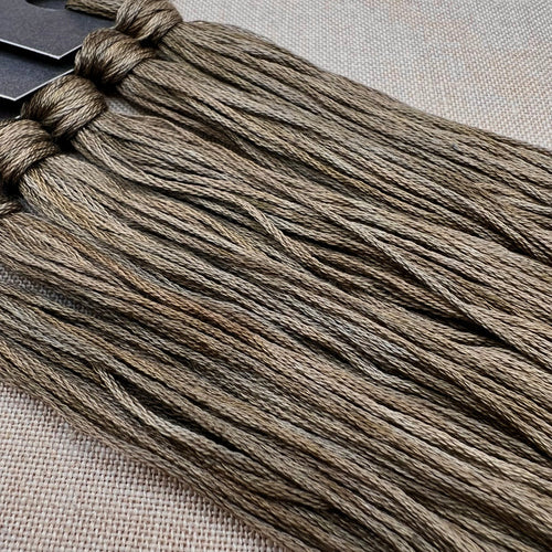 Roxy Floss Collection 8yd Morel