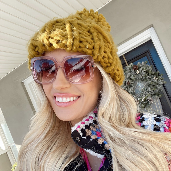 customer content - heyitsbecks wearing sandra light pink crystal sunglasses