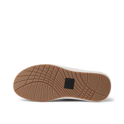 Scallywag - Black/White/Gum - Underside View