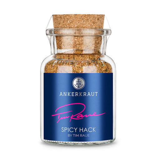 Spicy Hack Gewürz von Ankerkraut im Korkenglas auf weißem Hintergrund.