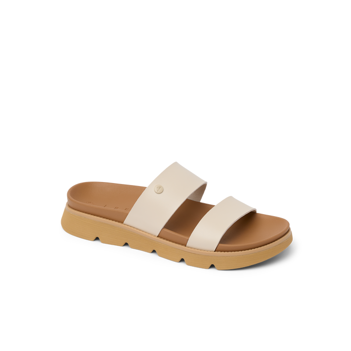 Vista Luxe Thea women's sandal facing right, close-up of cushioned arch support and water-friendly straps