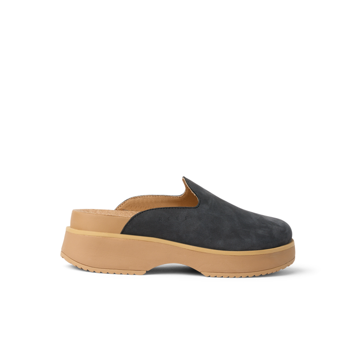 Vista Skye women's charcoal slip-on shoe facing right, showcasing soft-rebound cushioning and arch support for beach comfort.