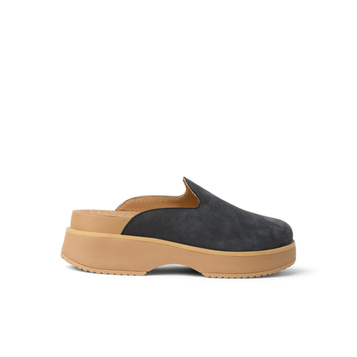 Vista Skye women's charcoal slip-on shoe facing right, showcasing soft-rebound cushioning and arch support for beach comfort.