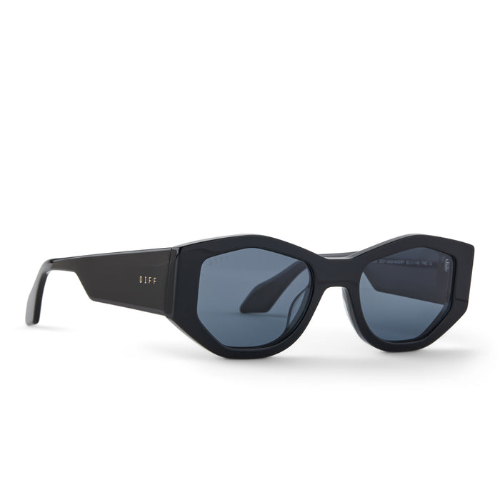 diff eyewear zoe oval sunglasses with a black frame and grey polarized lenses angled view